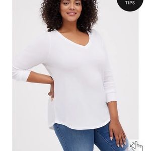 NWT Torrid Girlfriend Tee - Signature Jersey White Size 3 (22/24)